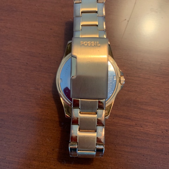 Fossil Signature Riley Watch - Picture 7 of 9